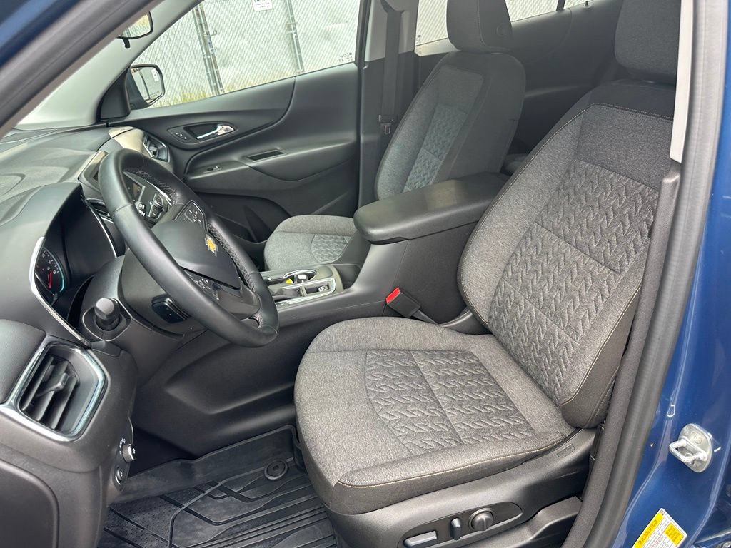 Used 2024 Chevrolet Equinox LT w/ LPO, Floor Liner Package FWD image 20