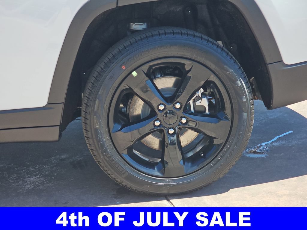 New 2026 Jeep Grand Cherokee L Limited w/ Limited Altitude Package AWD/4WD image 39