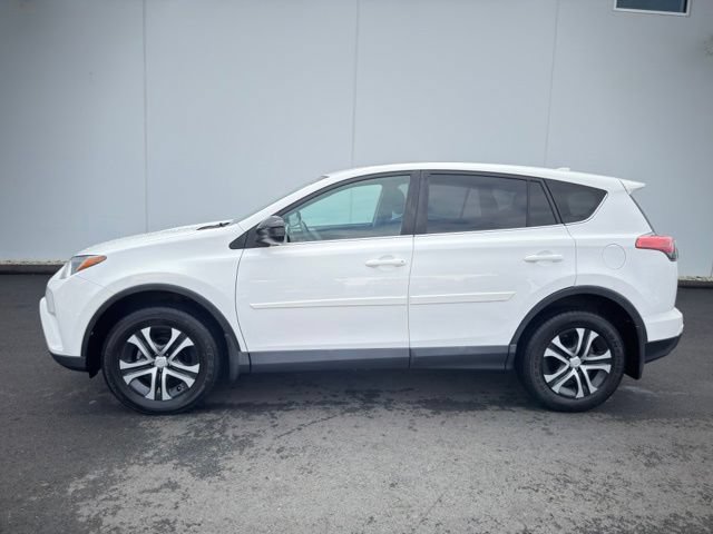 Used 2017 Toyota RAV4 LE w/ Carpet Mat Package AWD/4WD image 9