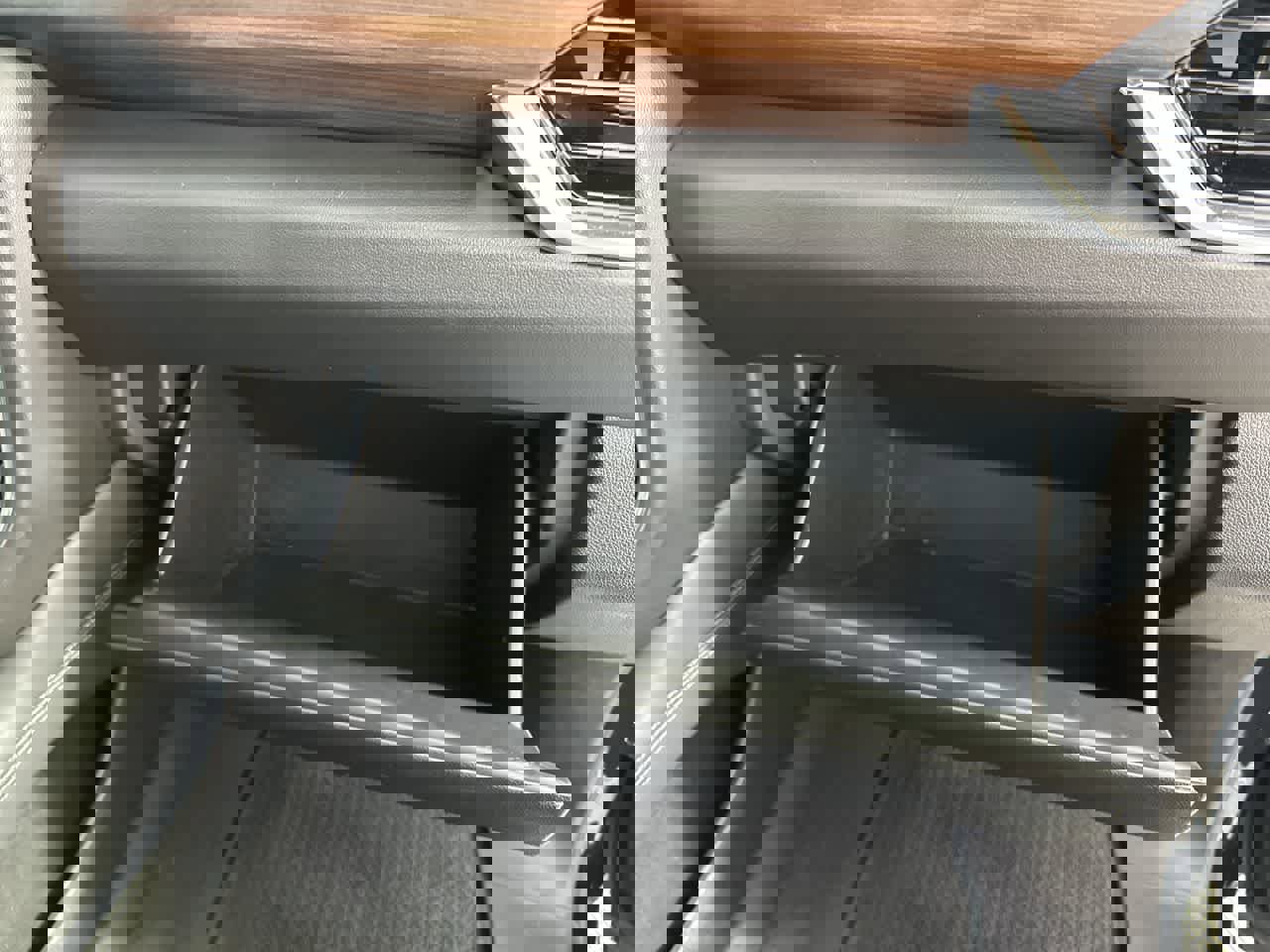 Used 2025 GMC Yukon Denali image 28