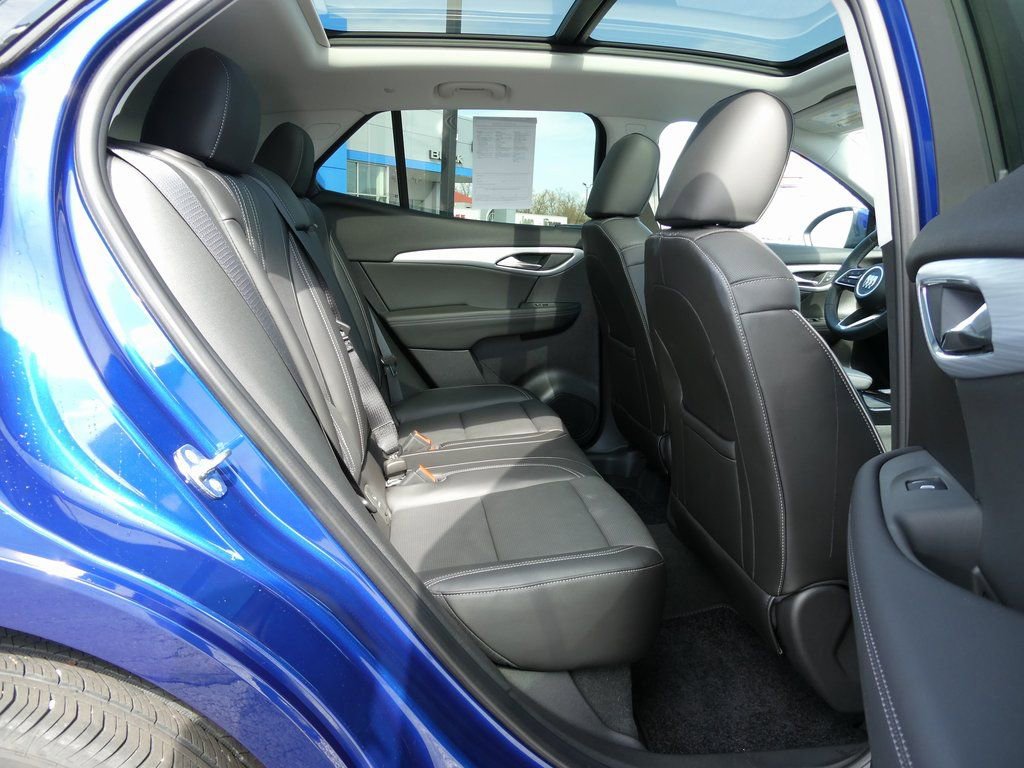 Certified 2024 Buick Envision Avenir image 16