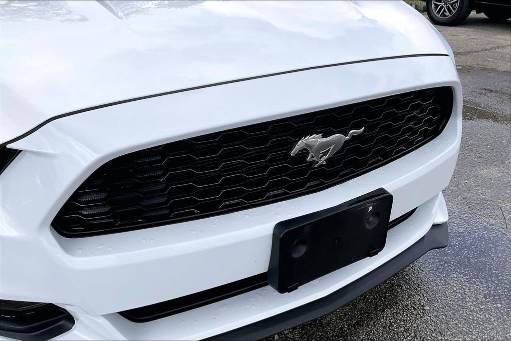 Used 2016 Ford Mustang Coupe image 27