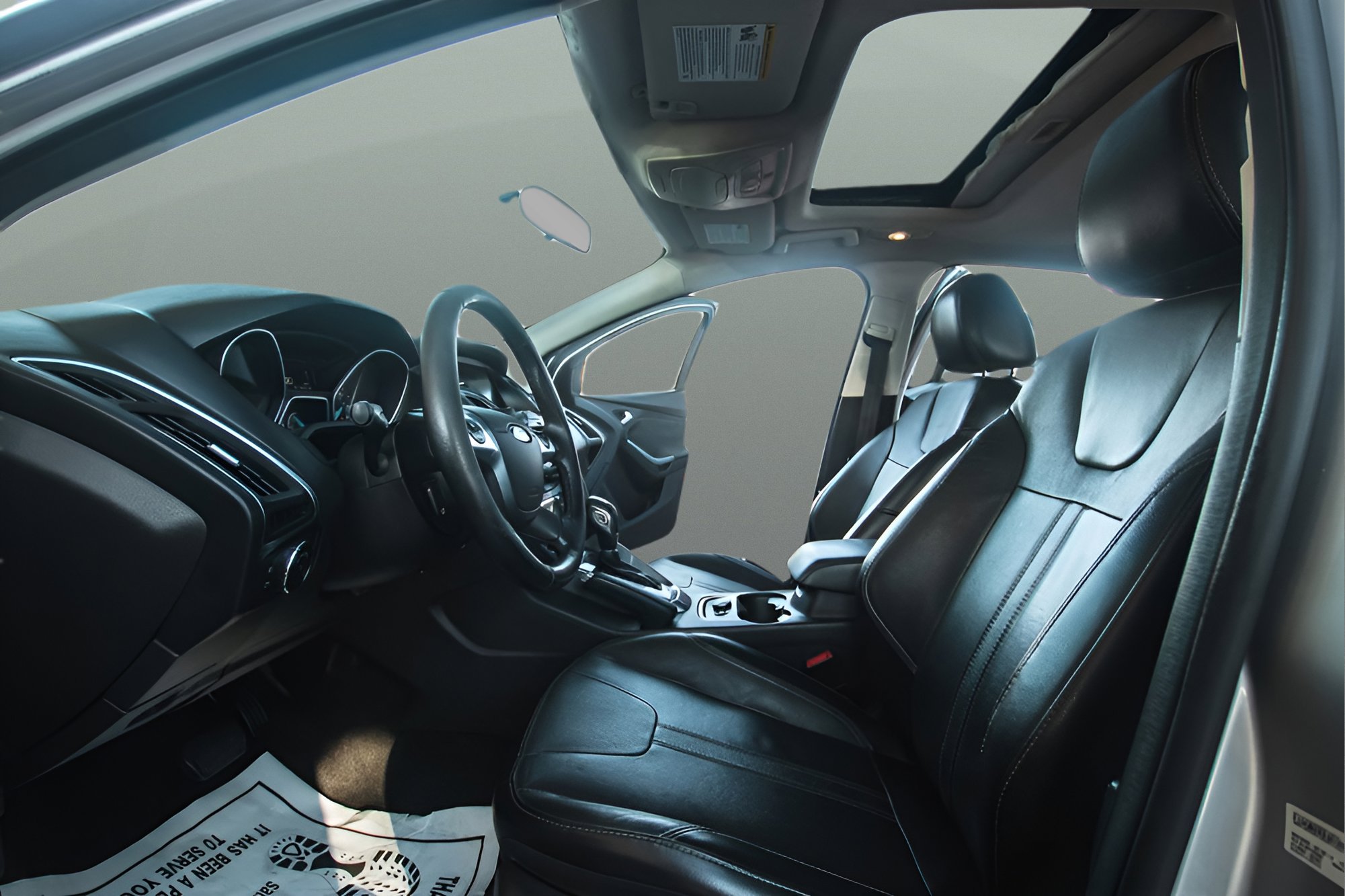 Used 2014 Ford Focus Titanium image 10