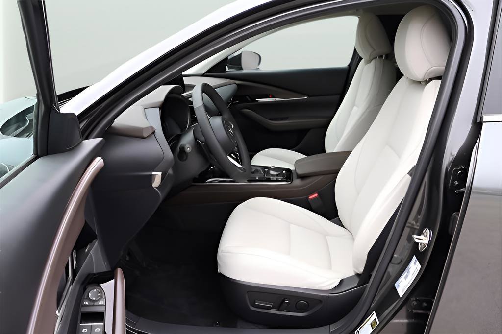 Used 2024 MAZDA CX-30 2.5 Turbo w/ Premium Package image 9