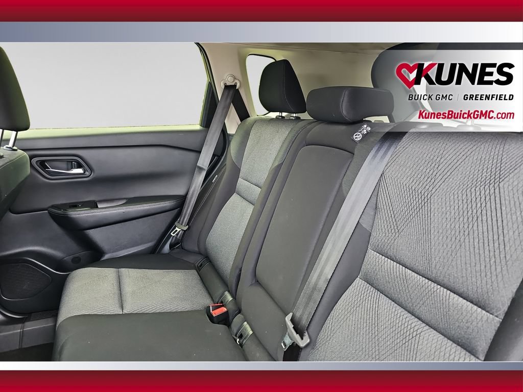 Used 2024 Nissan Rogue SV AWD/4WD image 17