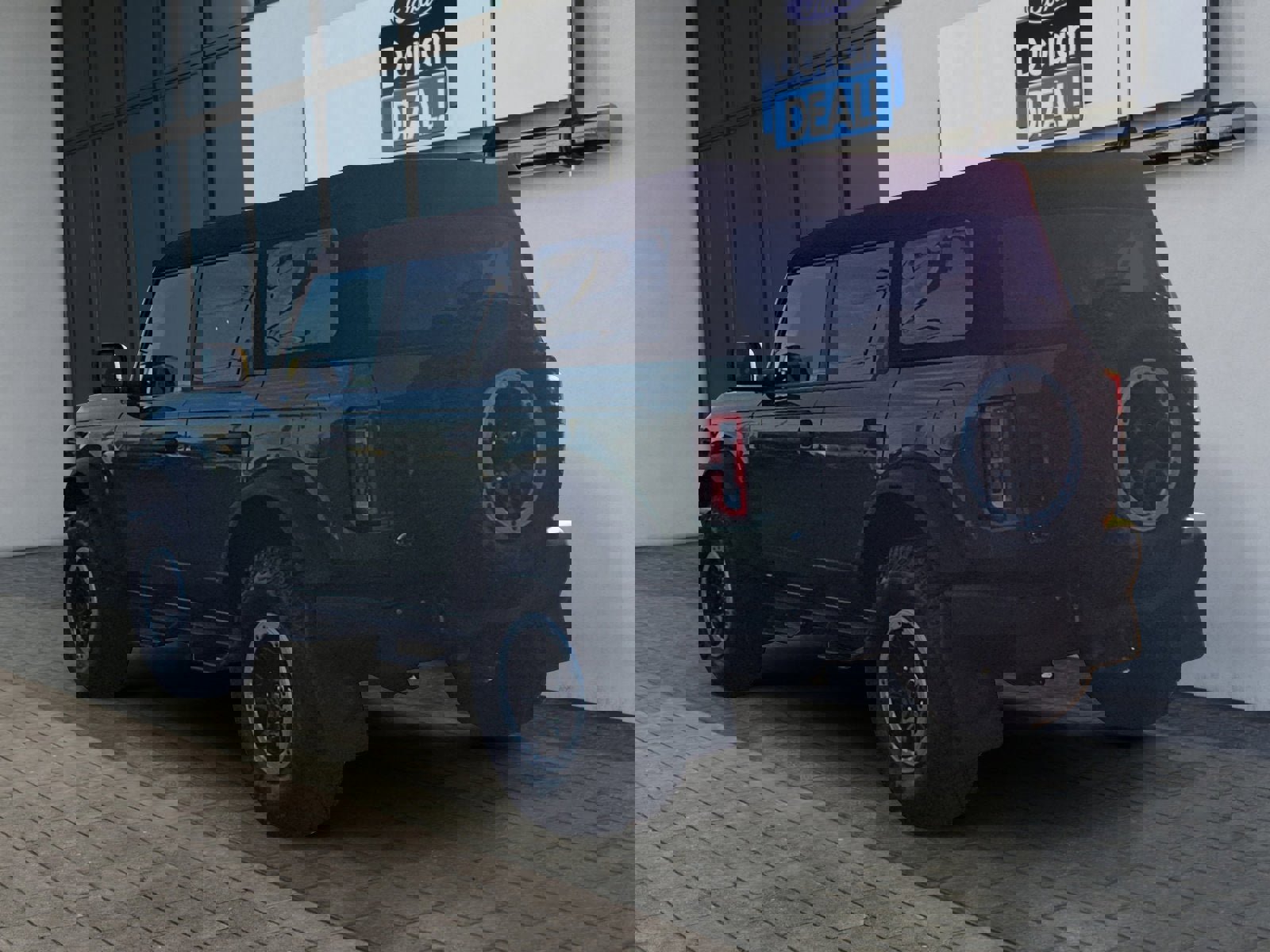 Certified 2023 Ford Bronco Big Bend w/ Sasquatch Package image 5