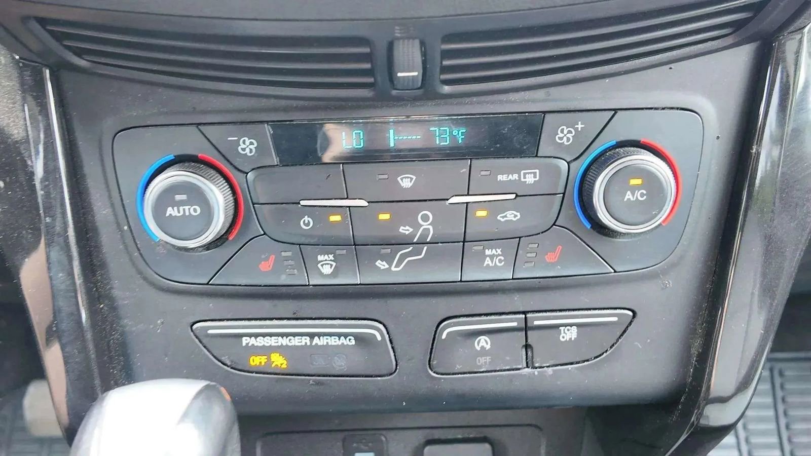 Used 2017 Ford Escape SE w/ Equipment Group 201A image 14