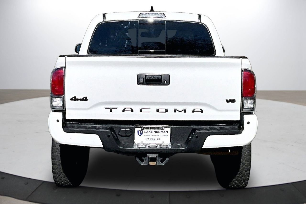 Used 2019 Toyota Tacoma Limited image 8