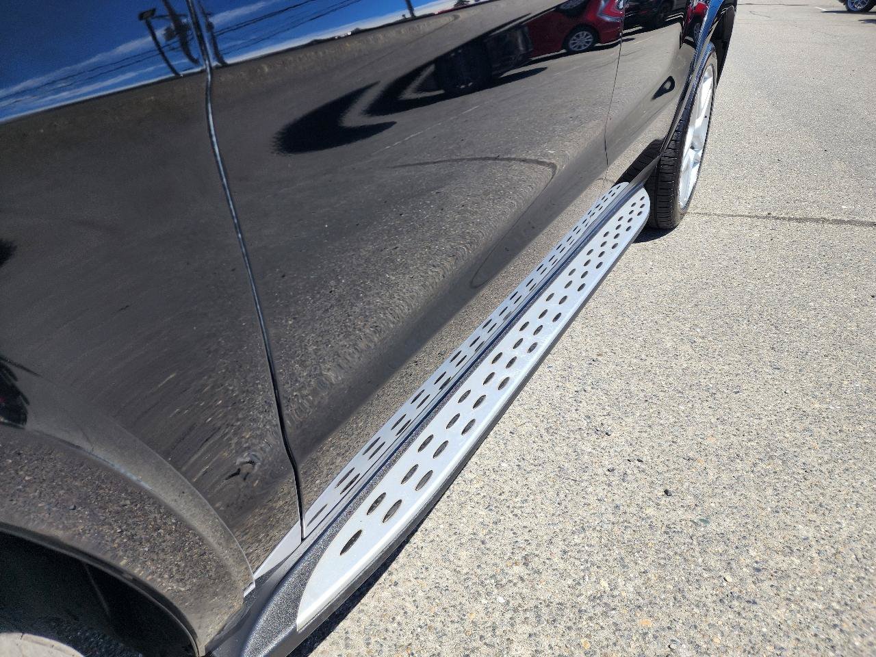 Used 2016 Mercedes-Benz GL 550 4MATIC image 46