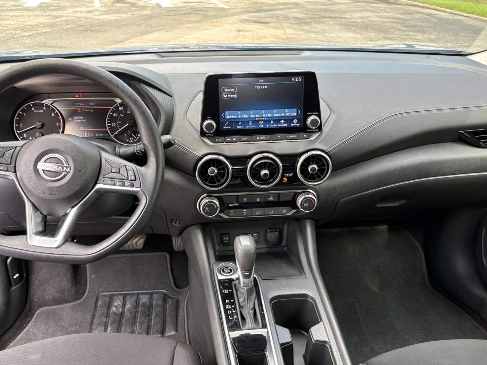 Used 2025 Nissan Sentra SV FWD image 28
