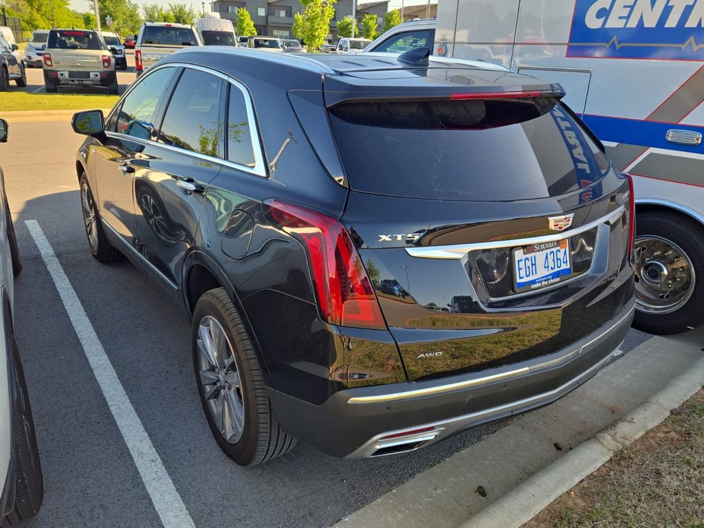 Used 2024 Cadillac XT5 Premium Luxury AWD/4WD image 2