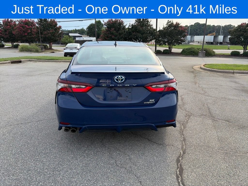 Used 2023 Toyota Camry SE FWD image 4