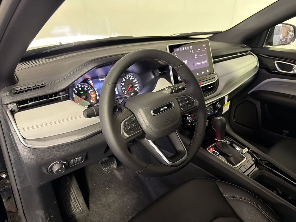 New 2026 Jeep Compass Limited AWD/4WD image 14