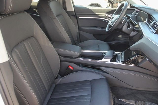 Certified 2023 Audi e-tron Premium w/ Convenience Plus Package image 23