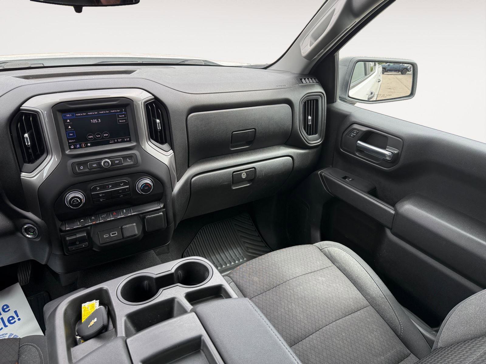 Used 2023 Chevrolet Silverado 1500 Custom AWD/4WD image 12