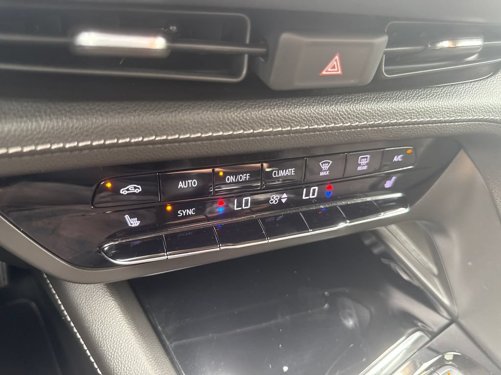 Certified 2023 Buick Envision Preferred AWD/4WD image 25