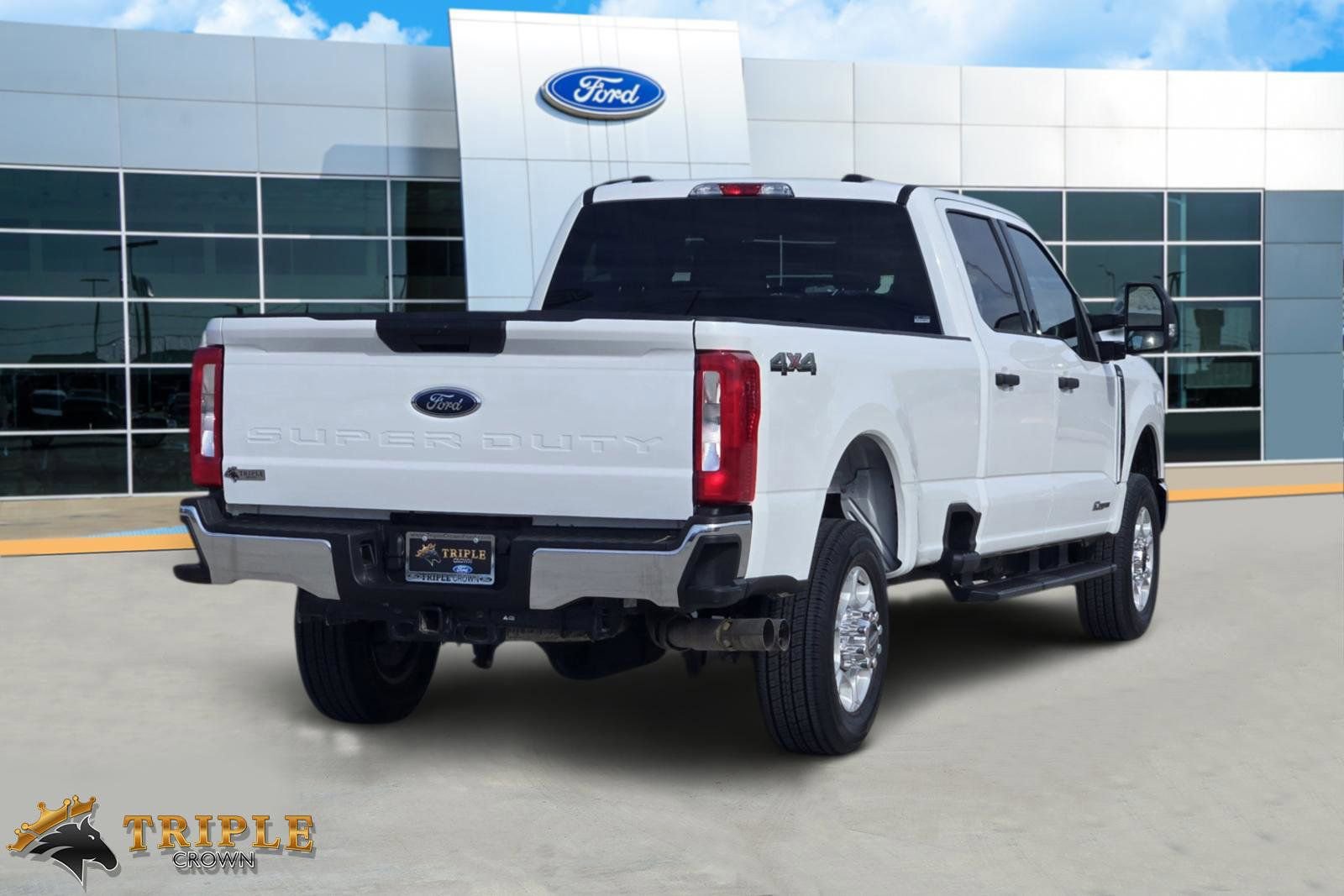 Certified 2025 Ford F350 XLT image 5