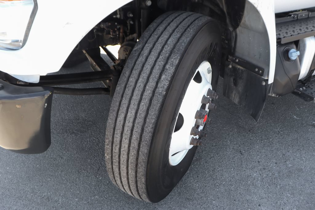 Used 2017 Ford F750 2WD Regular Cab Super Duty image 42