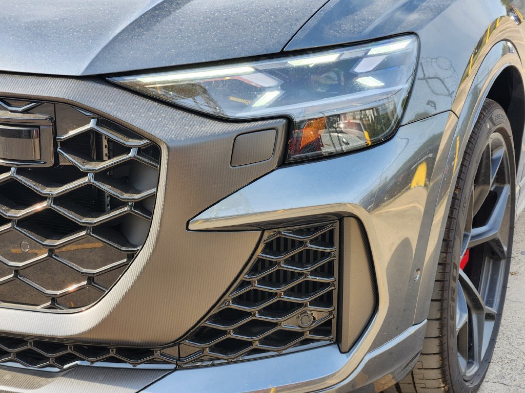 New 2027 Audi RS Q8 performance AWD/4WD image 12
