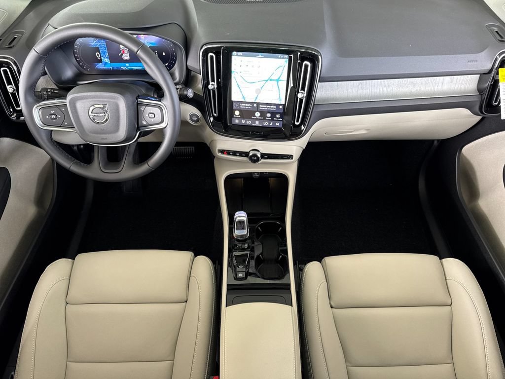 New 2026 Volvo XC40 B5 Ultra w/ Protection Package Premier AWD/4WD image 12