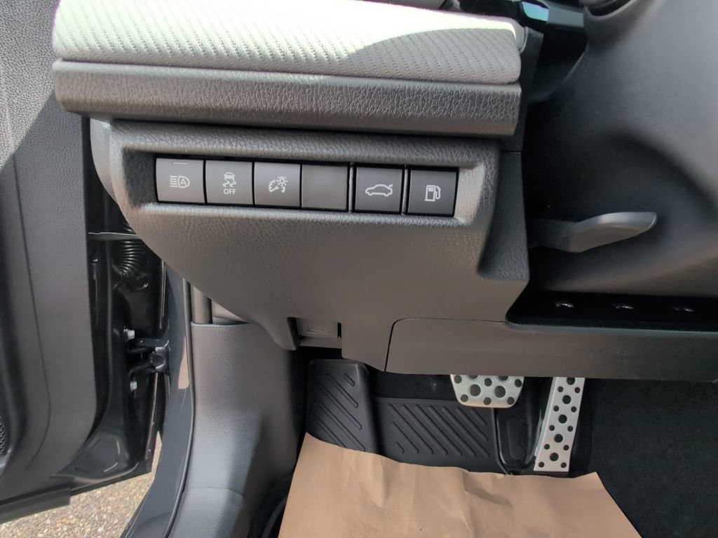 Certified 2026 Toyota Camry SE w/ Convenience Package FWD image 19