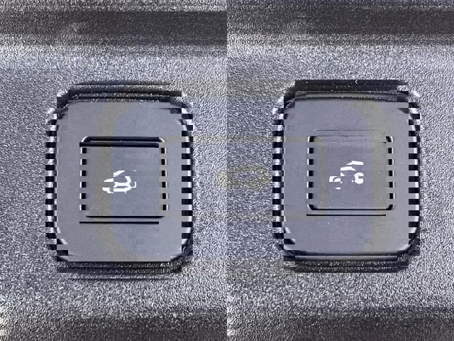 Used 2025 Land Rover Range Rover Long Wheelbase SE image 25