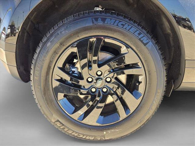 New 2026 Land Rover Range Rover Evoque S image 10