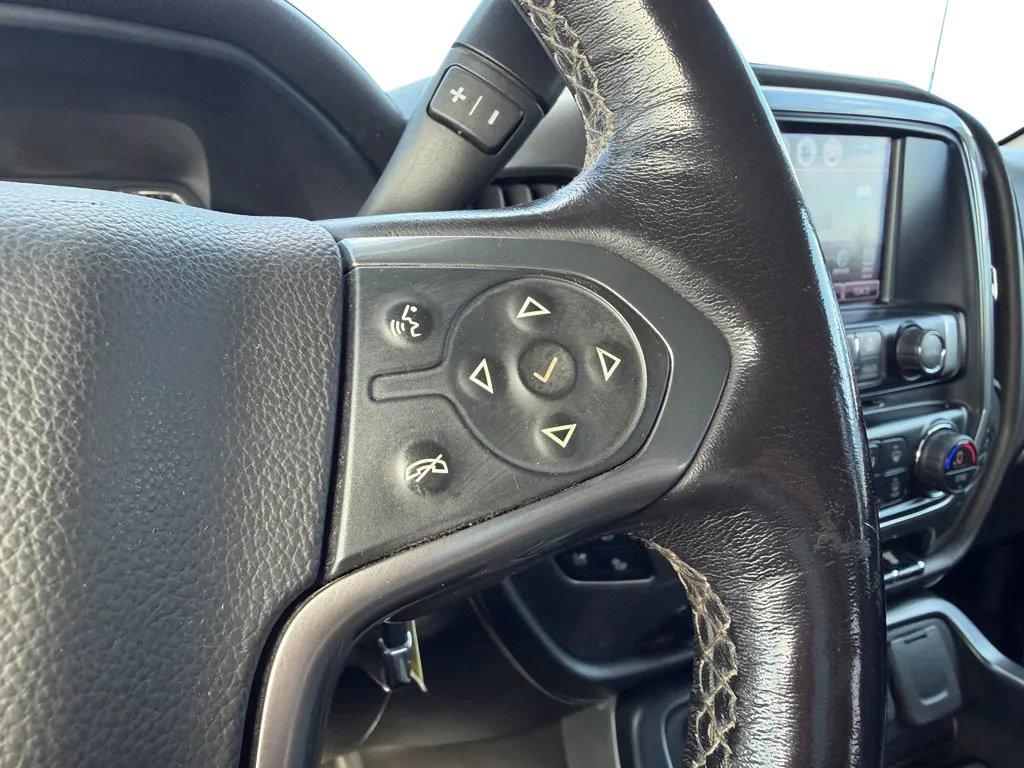 Used 2018 Chevrolet Silverado 2500 LTZ w/ Midnight Edition AWD/4WD image 17