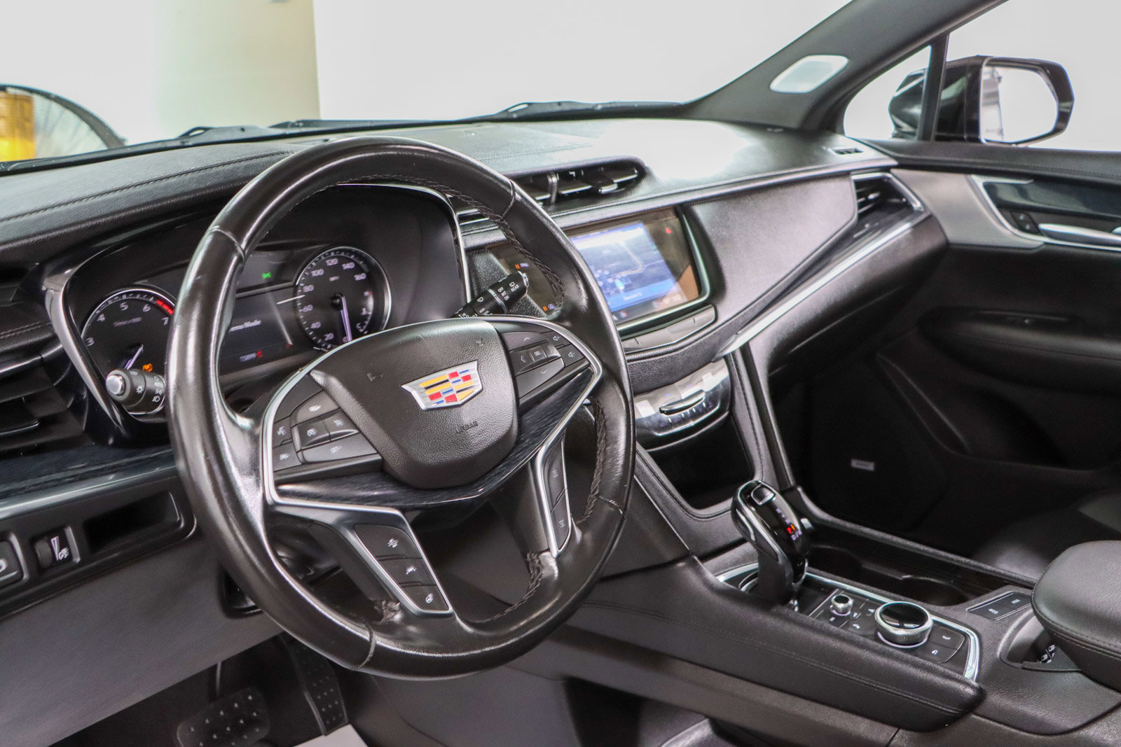 Used 2024 Cadillac XT5 Premium Luxury image 24
