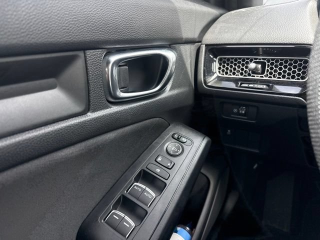 Used 2025 Honda Civic Sport image 5