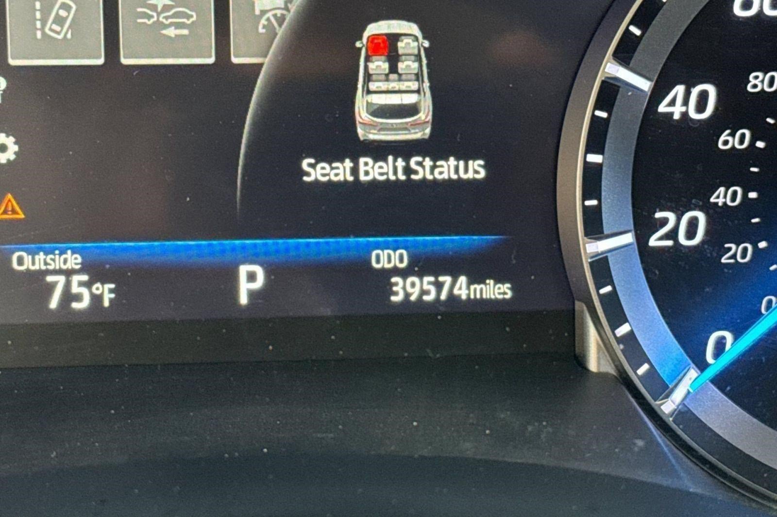 Used 2023 Toyota Highlander XLE FWD image 22