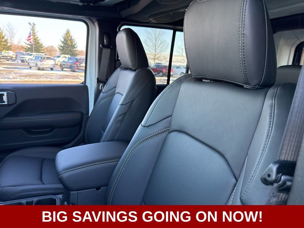 New 2025 Jeep Wrangler Sahara image 21