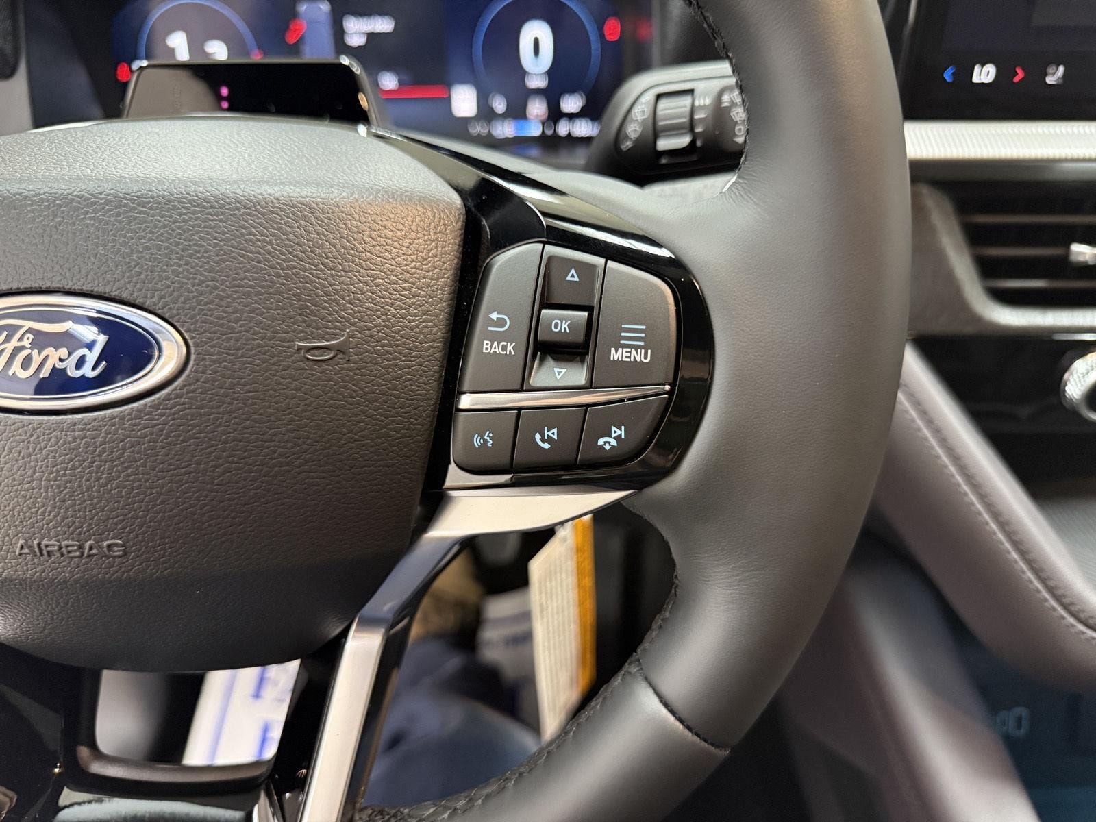New 2026 Ford Explorer Platinum w/ LUX Leather Package AWD/4WD image 14