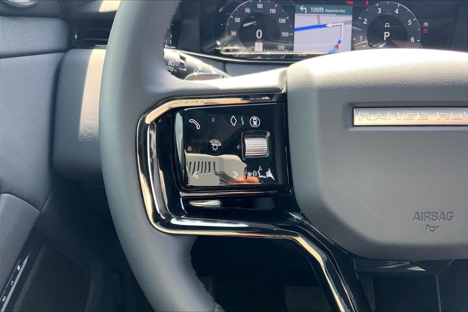 Used 2026 Land Rover Range Rover Evoque S image 23