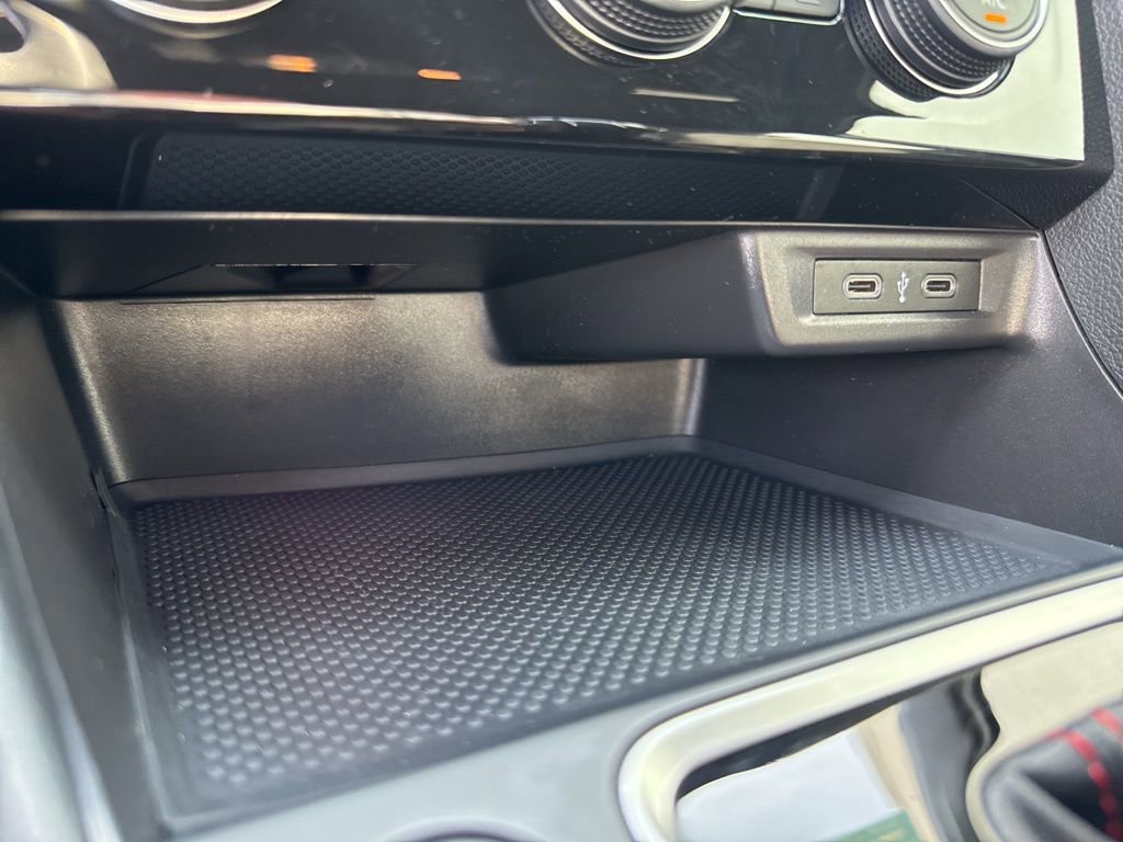 Used 2020 Volkswagen Jetta GLI image 25