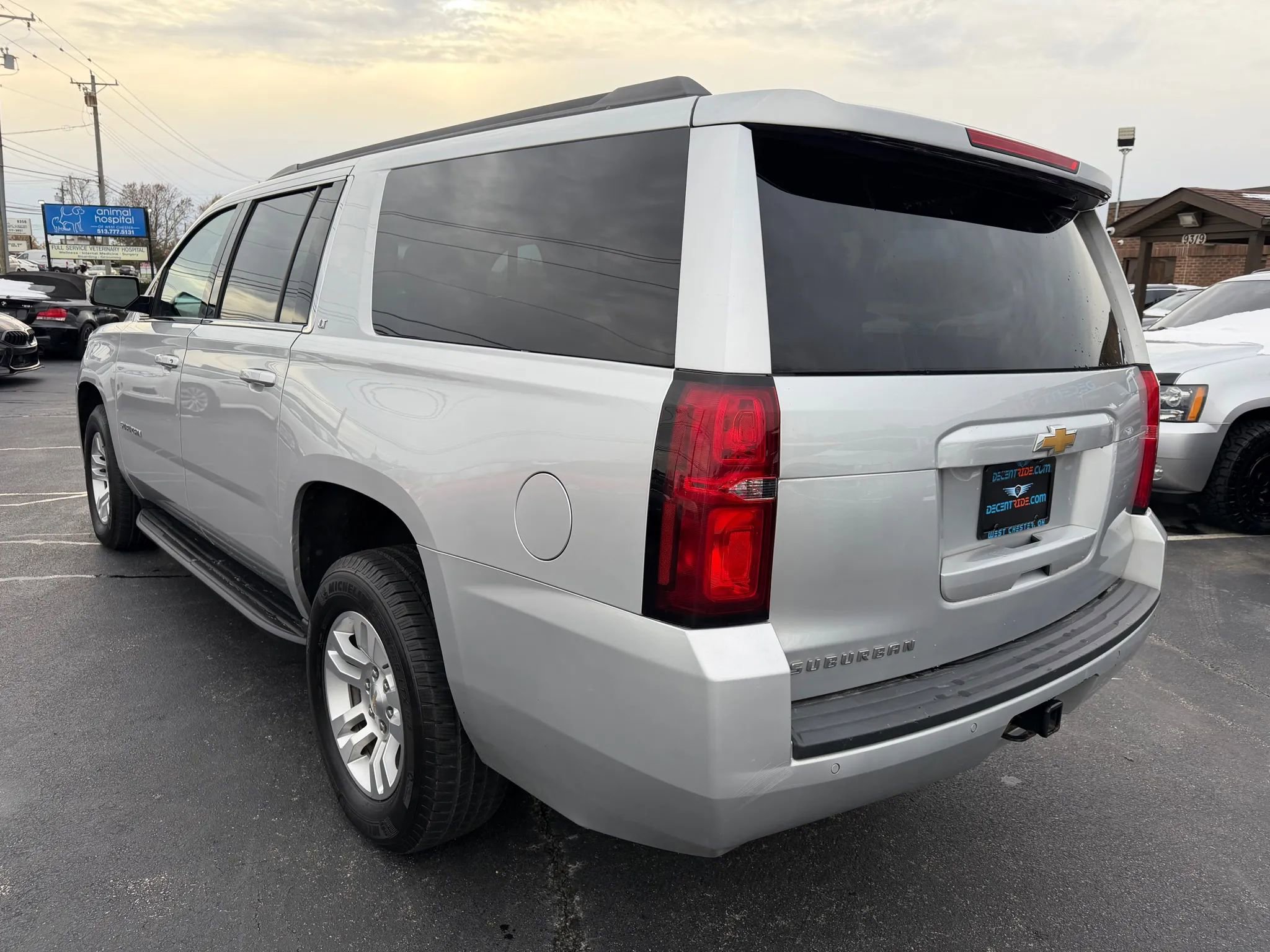 Used 2019 Chevrolet Suburban LT AWD/4WD image 5
