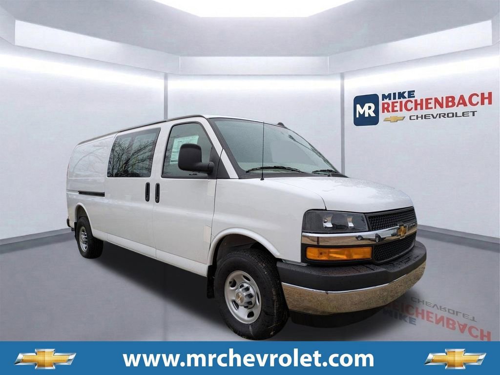 New 2025 Chevrolet Express 2500 Work Van 3D Extended Cargo Van w/ Driver Convenience Package image 1