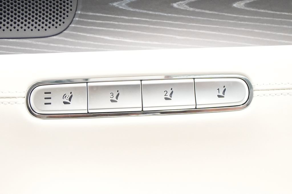 Used 2023 Genesis G90 3.5T image 32