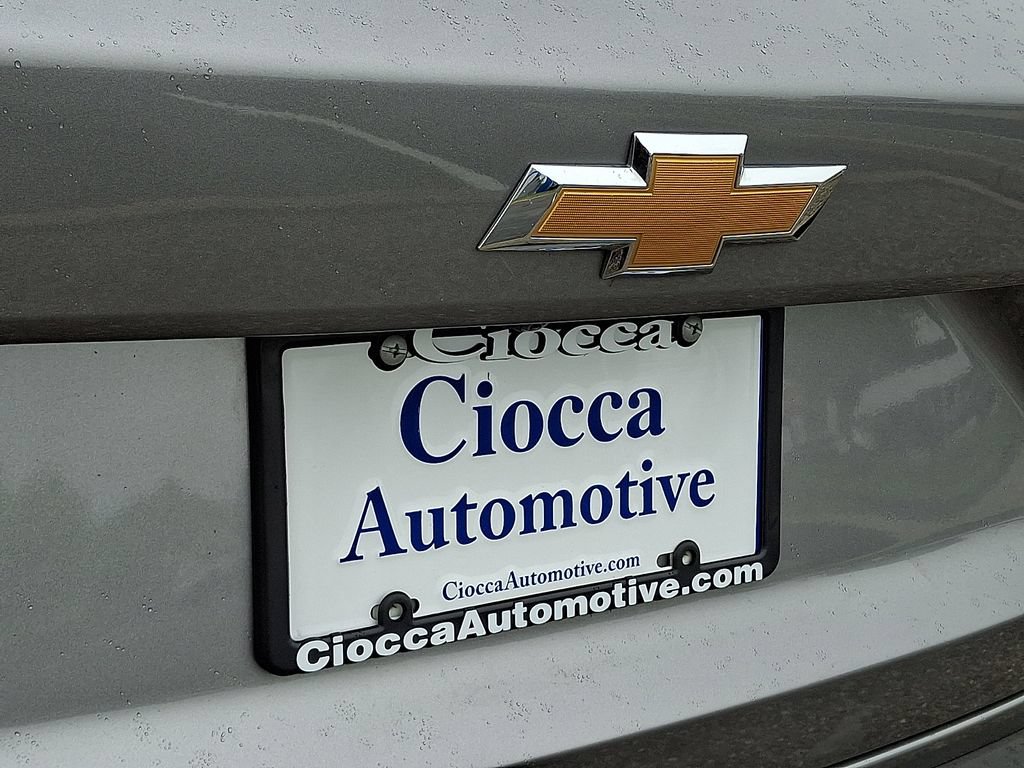 Used 2025 Chevrolet Trax LT FWD image 30