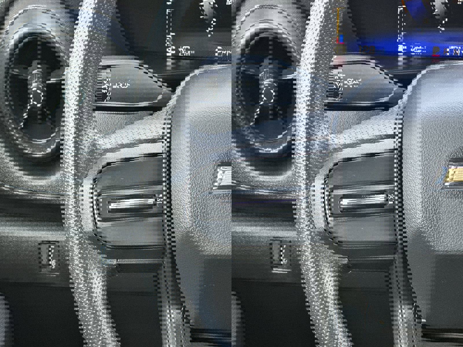 Used 2023 Chevrolet Colorado W/T image 20