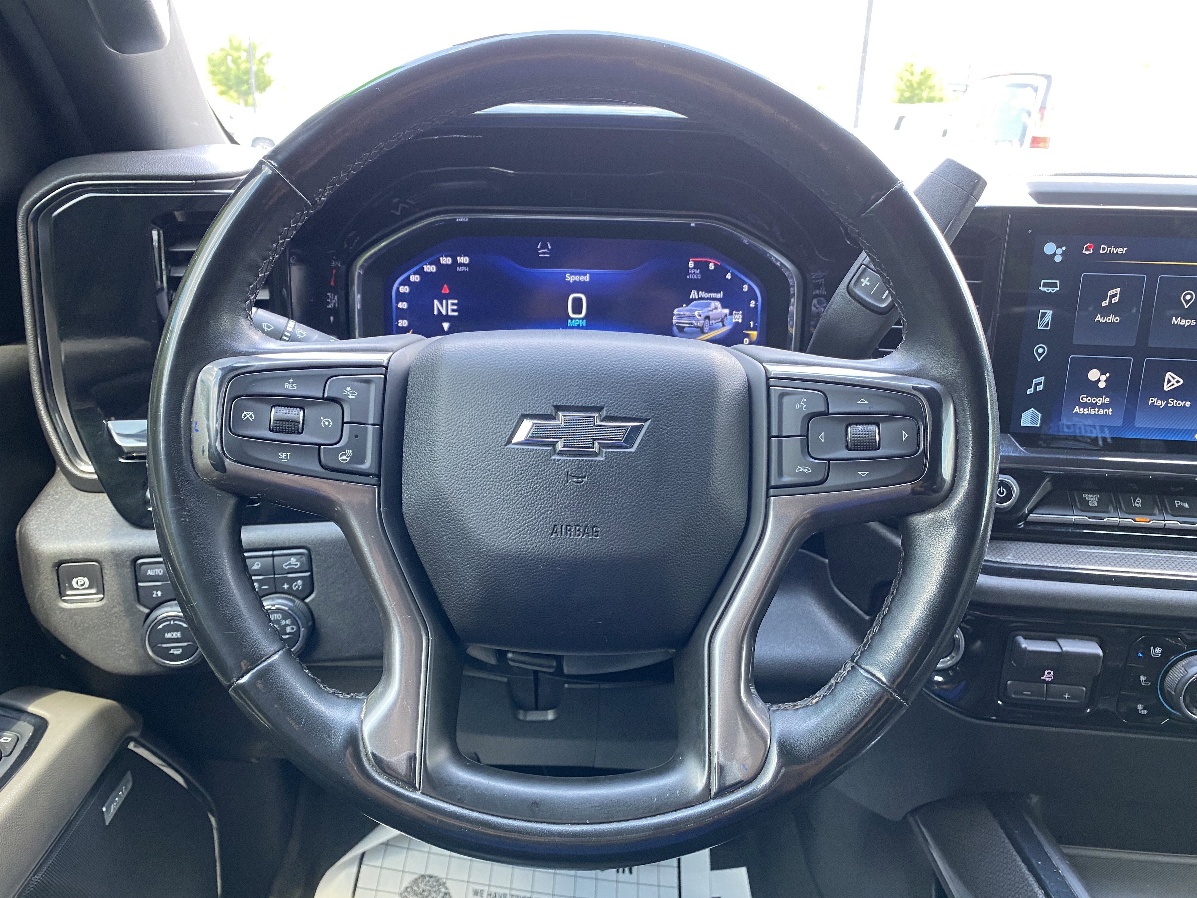 Used 2024 Chevrolet Silverado 2500 ZR2 w/ Technology Package AWD/4WD image 19