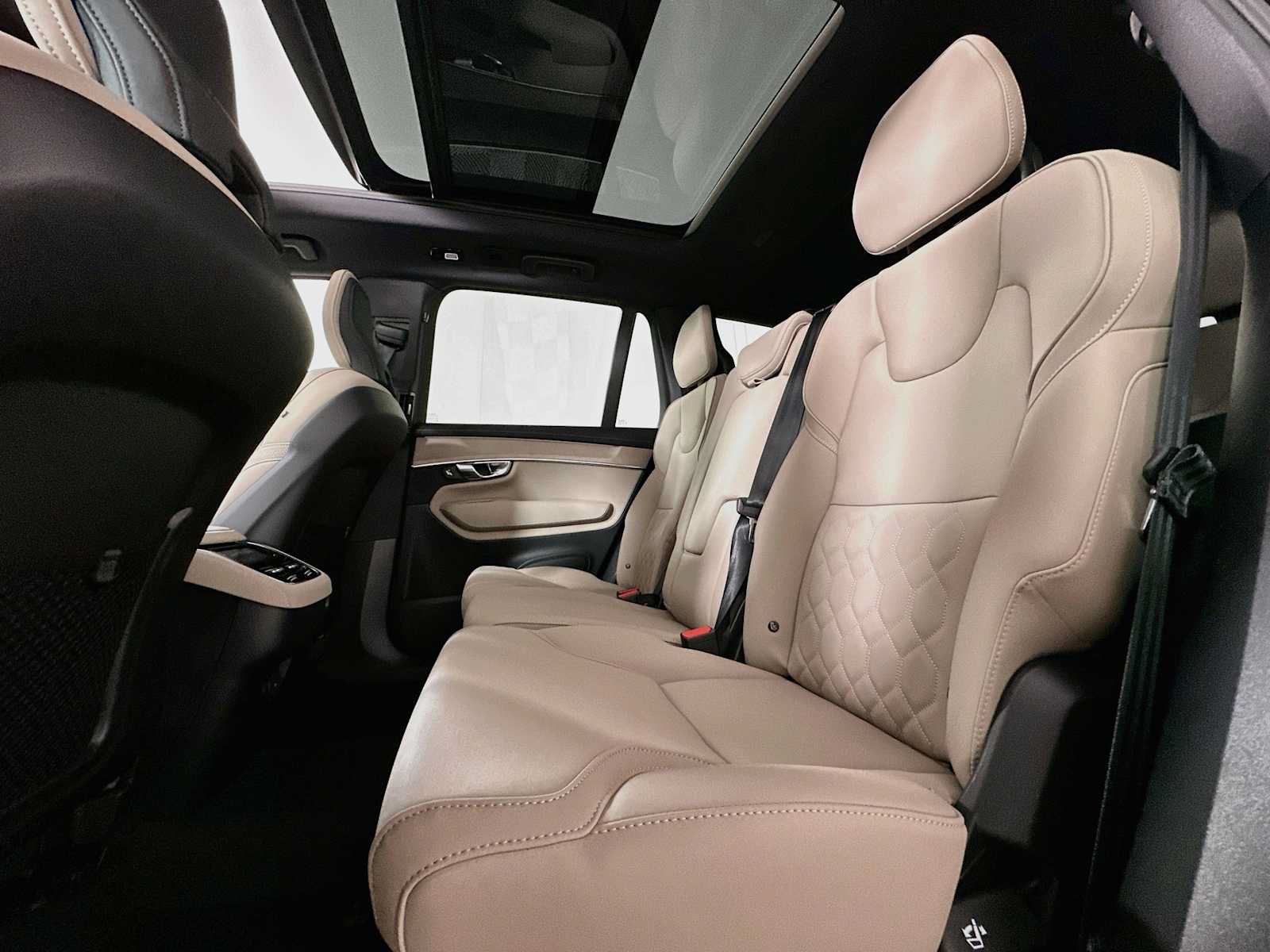 New 2026 Volvo XC90 B5 Core AWD/4WD image 22