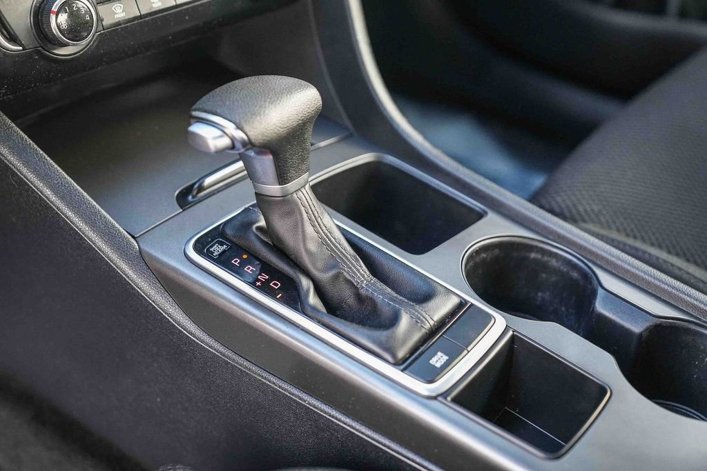 Used 2019 Kia Optima LX image 21