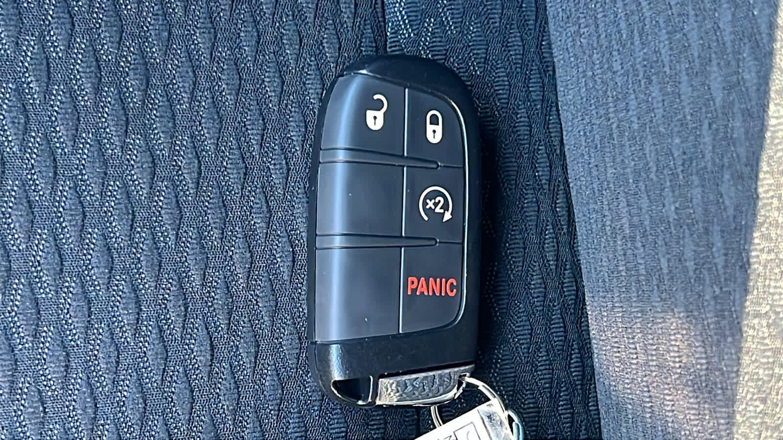 New 2026 Jeep Compass Latitude image 29