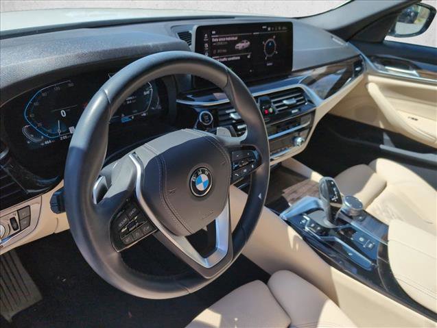 Used 2023 BMW 530i w/ Convenience Package image 9