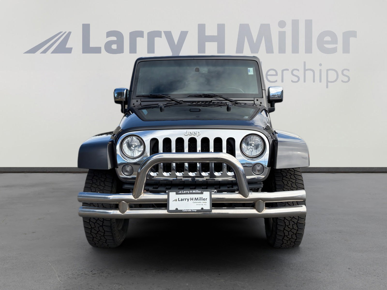 Used 2016 Jeep Wrangler Unlimited Sahara w/ Mopar Chrome Edition Group image 8