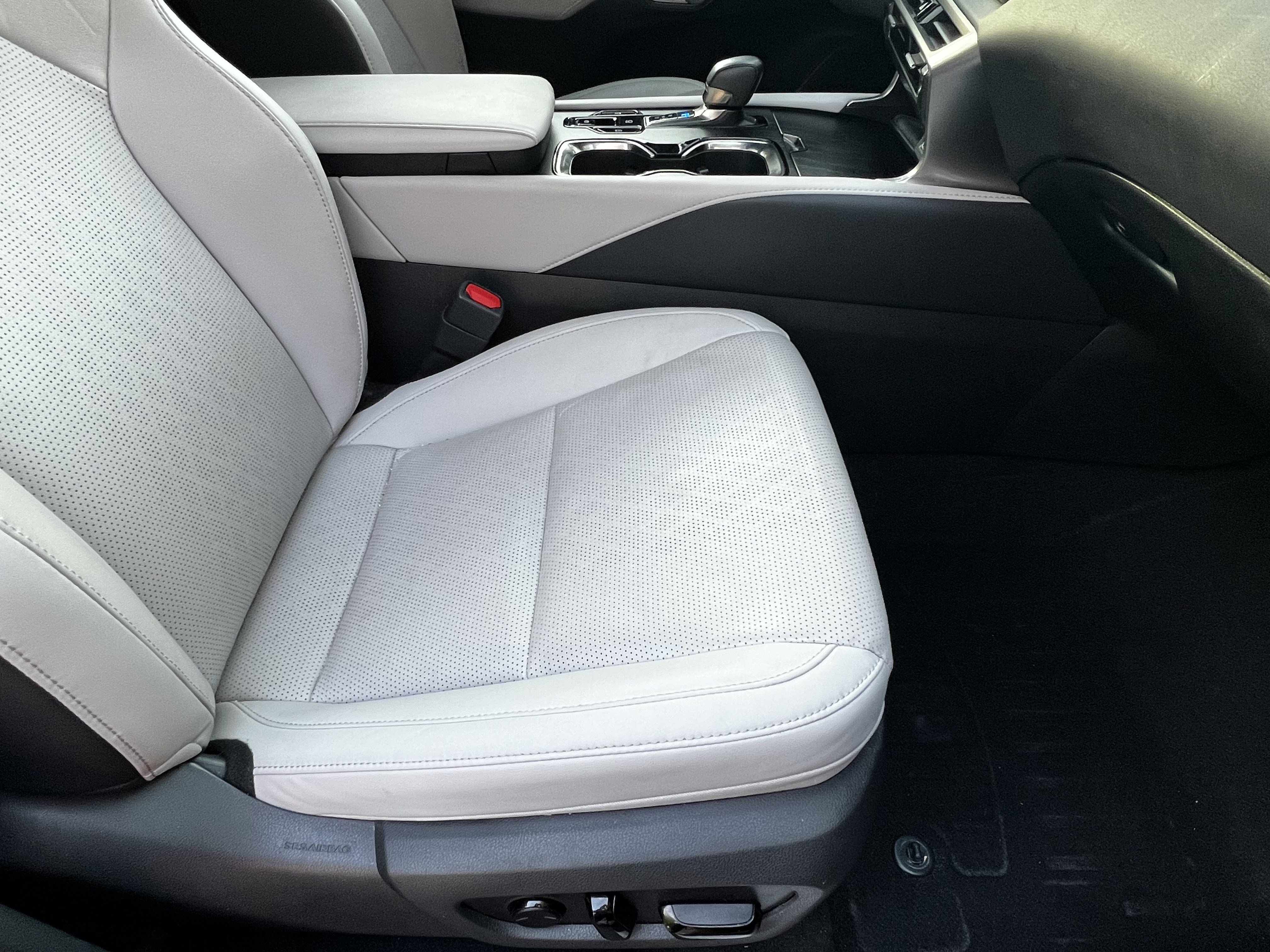 Certified 2024 Lexus RX 350 Premium Plus w/ Convenience Package FWD image 44