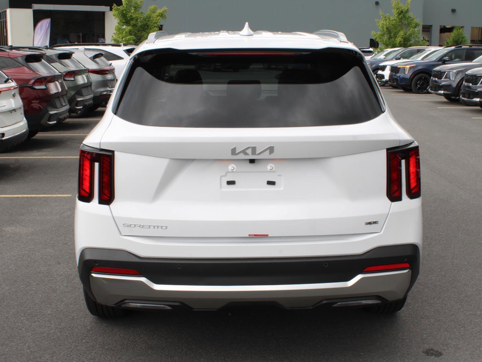 New 2026 Kia Sorento S image 8