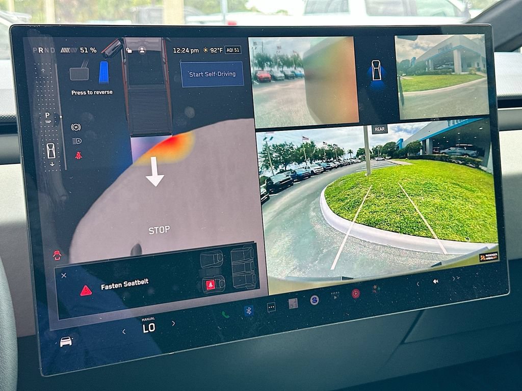 Used 2024 Tesla Cybertruck AWD Crew Cab image 13