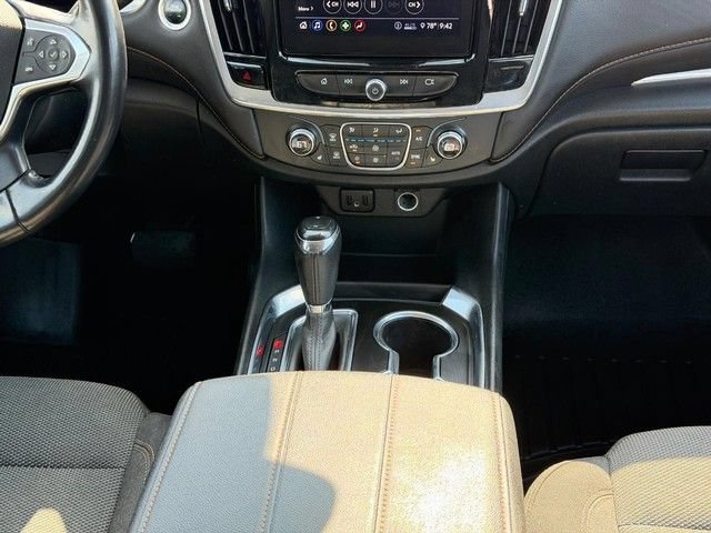 Used 2020 Chevrolet Traverse LT FWD image 11